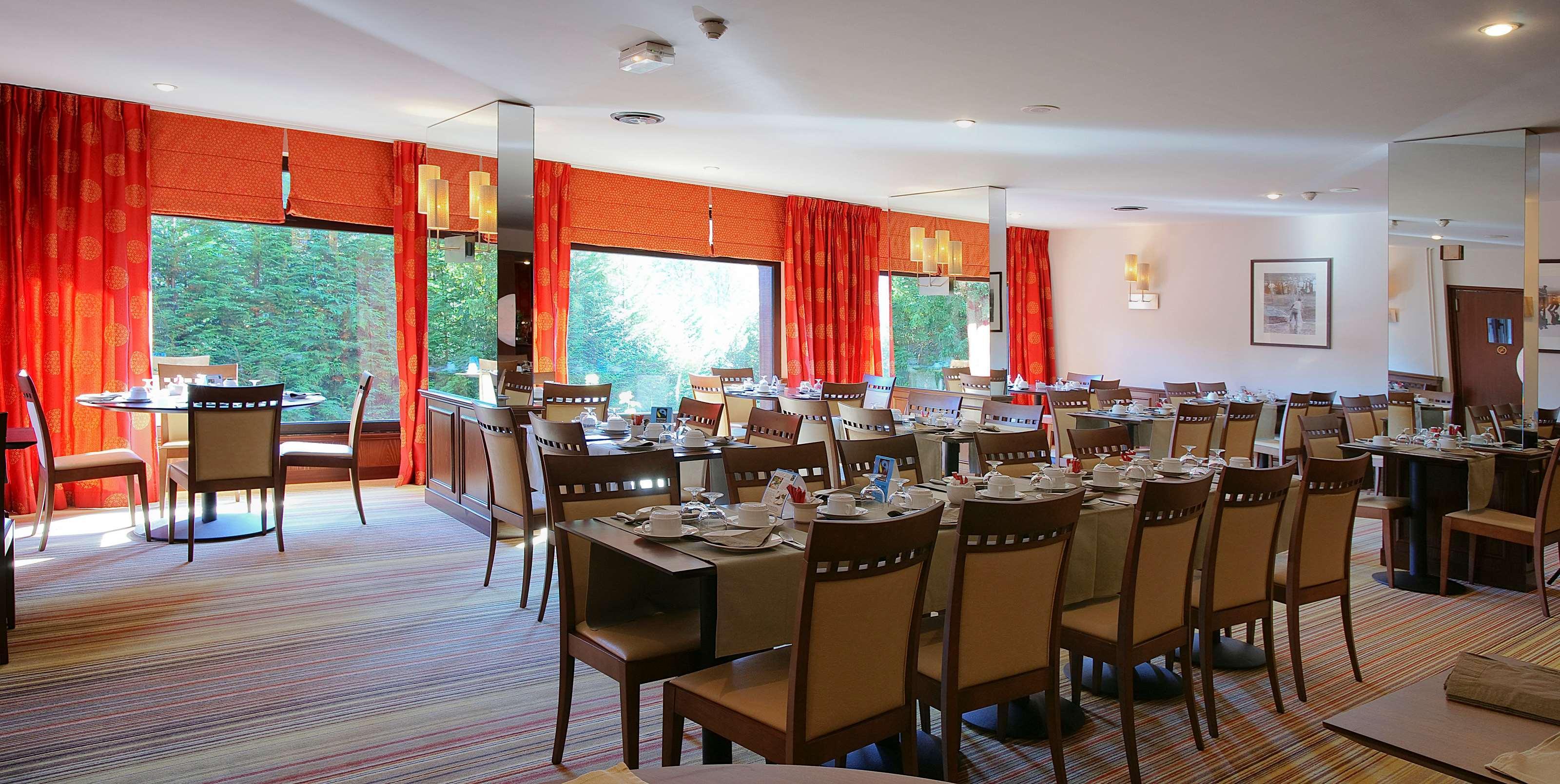 Best Western Plus Hostellerie Du Vallon Трувіль-сюр-Мер Ресторан фото