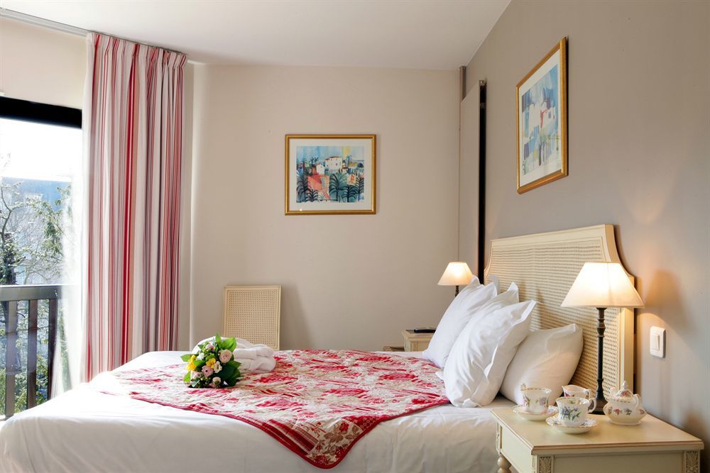 Best Western Plus Hostellerie Du Vallon Трувіль-сюр-Мер Екстер'єр фото